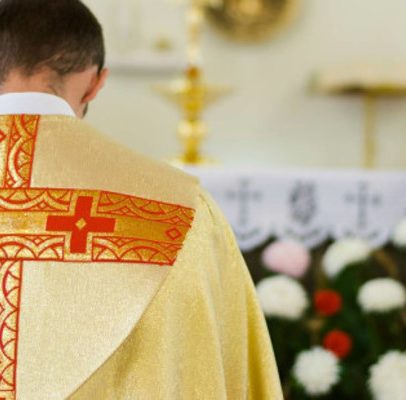 Sacerdote é resgatado após desaparecimento em cativeiro na Colômbia
