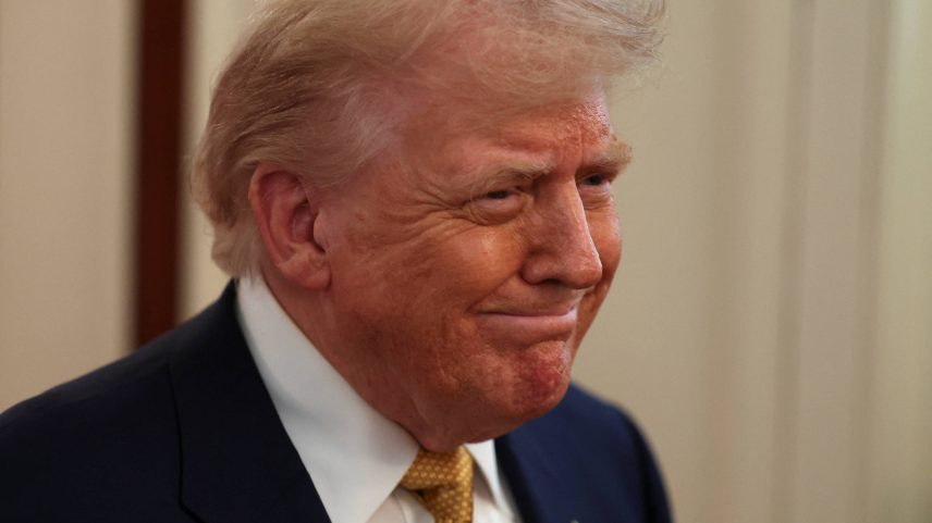 Donald Trump na Casa Branca, em Washington (Foto: Umit Bektas/Reuters)
