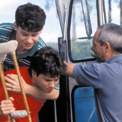 Inundação nos EUA deixa mortos e revive tragédia que inspirou filme de 1987