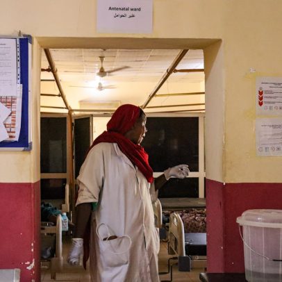 Matronas comunitárias em Darfur oferecem apoio a vítimas de violência sexual