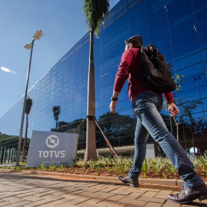 Reforma tributária traz desafios e oportunidades para empresas como a Totvs