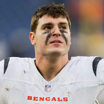 Trey Hendrickson se apresenta ao treinamento dos Bengals sem novo contrato definido