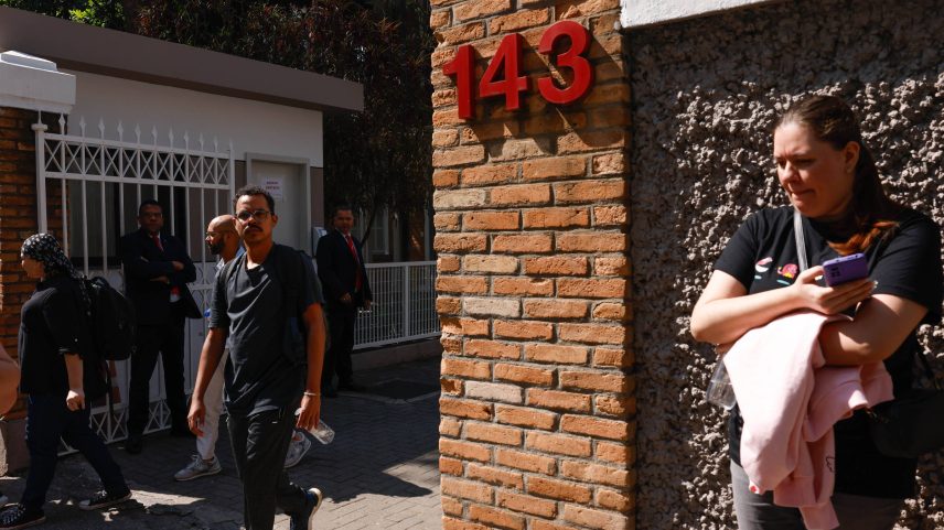 Candidatos da primeira edição do CNU na Universidade Presbiteriana Mackenzie, na rua Itambé, região central de São Paulo (Foto: Pedro Affonso - 18.ago.24/Folhapress)