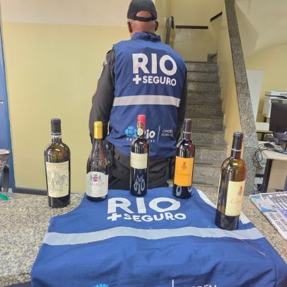 Ladrão é preso após roubar cinco garrafas de vinho avaliadas em R$ 2 mil