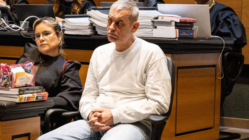 Pedro Paulo Barros Pereira Júnior durante o julgamento (Foto: TJRJ/Divulgação)