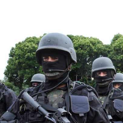 Exército dissolve autonomia de grupo ligado ao golpe e retira poderes de 'Kids pretos'