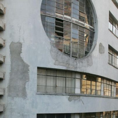 Santa Casa coloca à venda imóveis históricos, incluindo o prédio do ouro da Revolução de 32