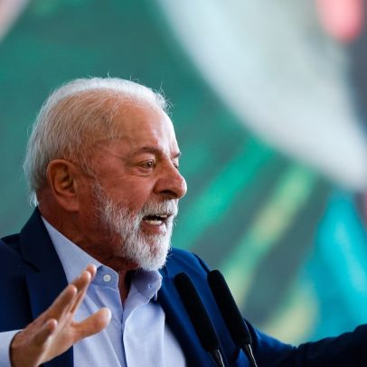 Lula orienta PT a reforçar mensagem de 'nós contra eles' na campanha da renda