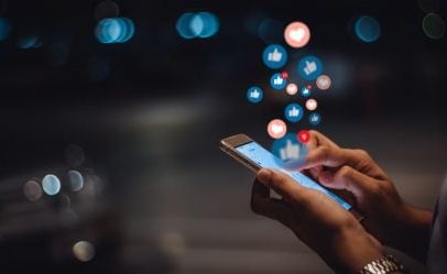 Justiça pune pais por expor filho de forma excessiva nas redes sociais