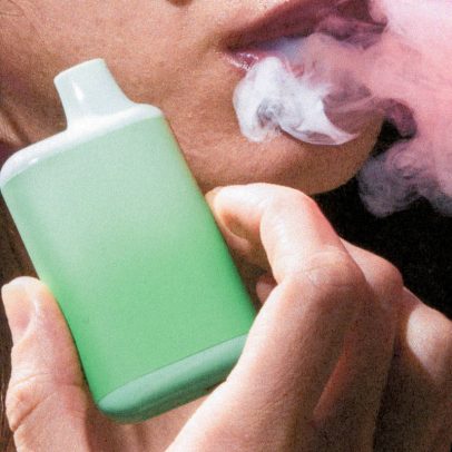 Estudos revelam danos à saúde causados pelo uso de vapes, os cigarros eletrônicos