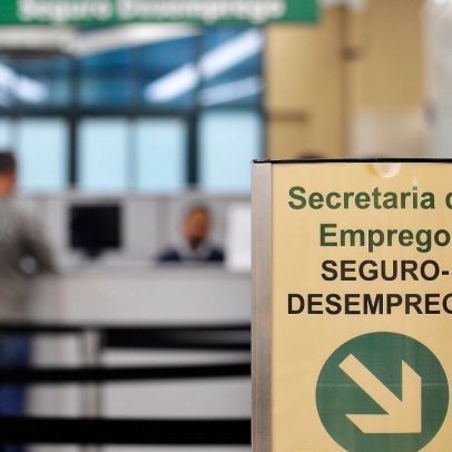 Empresas reagem com lay-off e cortes após aumento de tarifas em suas operações