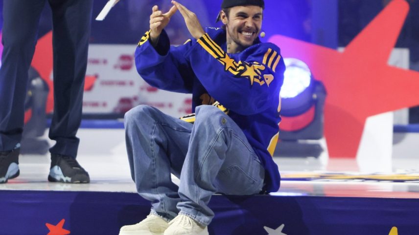 O álbum "Swag", de Justin Bieber, lidera a nova enquete de música desta semana. (Foto: Reprodução)