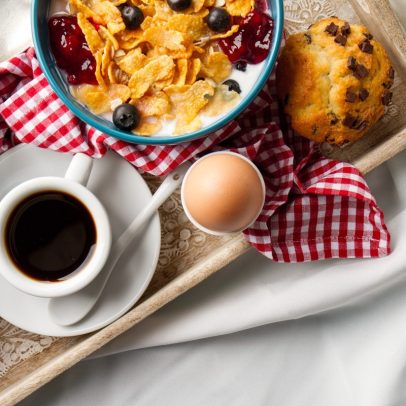 Descubra o horário ideal para aproveitar os benefícios do café da manhã