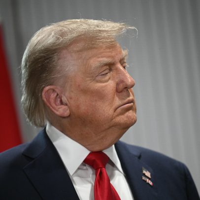Tarifas de Trump podem gerar impacto de US$ 2 trilhões na economia global até 2027