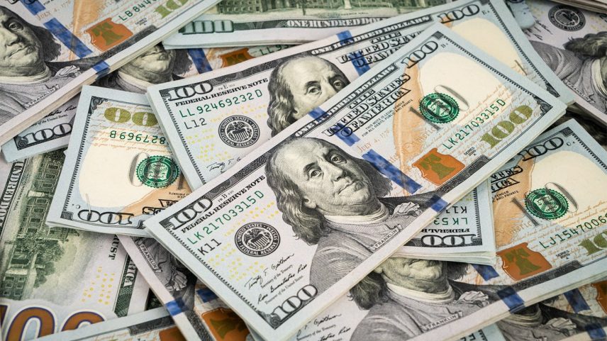Dólar: na máxima do dia, moeda americana chegou a R$ 5,578 (Foto: Designed by/Freepik)
