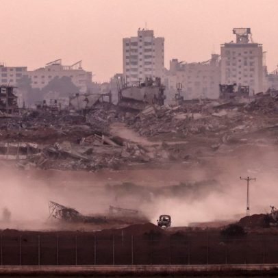 Israel intensifica ataques em Gaza e amplia ofensiva na Cisjordânia