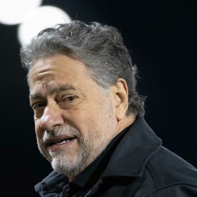 São Paulo busca lateral versátil e considera meia após lesão de Oscar