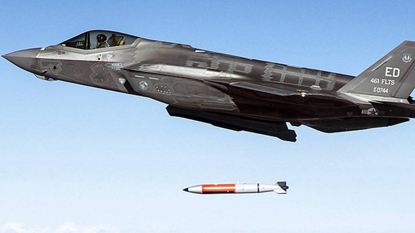 Caça F-35 americano lança bomba nuclear B61 desarmada em teste (Foto: Los Alamos National Laboratory/F-35 Joint Program Office)