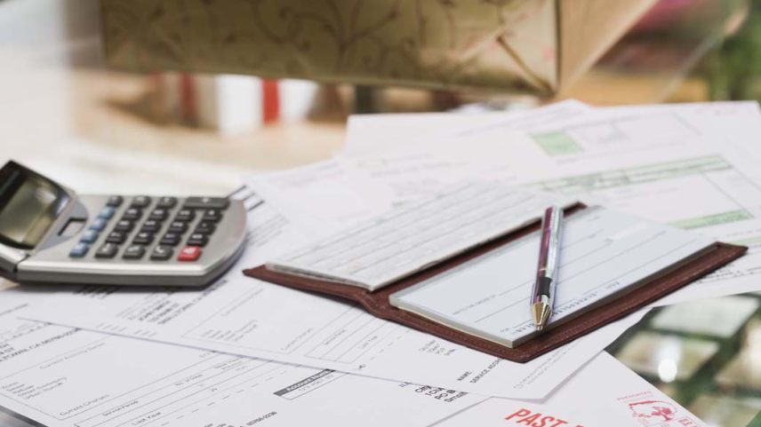 Apesar do desempenho negativo, o mês de junho marcou uma retomada: alta de 0,9% na comparação anual. (Foto: Jupiterimages/Thinkstock/VEJA)