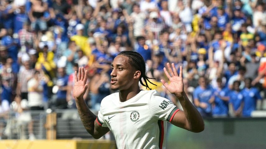 João Pedro fez seus dois primeiros gols com a camisa do Chelsea sobre o Fluminense, na semifinal do Mundial de Clubes. (Foto: Juan Mabromata/AFP)