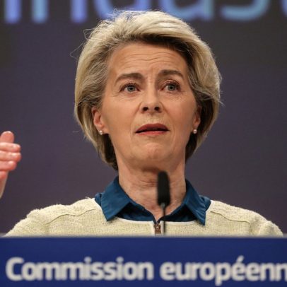 UE adia retaliação contra EUA para promover negociações comerciais eficazes