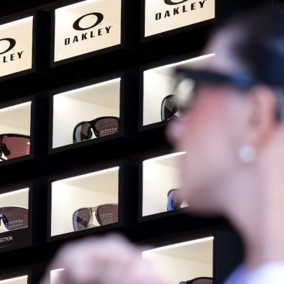 Meta lança óculos da Oakley com inteligência artificial para atrair fãs de esportes