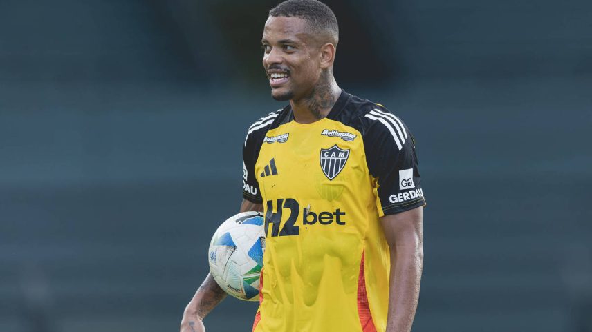 Caio Paulista durante treinamento do Atlético-MG (Foto: Pedro Souza/Atlético-MG)