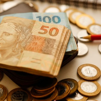 Mais de 10 bilhões de reais estão disponíveis para resgate em contas bancárias