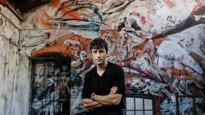Javier Rey fotografado no museu La Neomudéjar de Madrid, em 10 de junho de 2025. (Foto: Álvaro García)