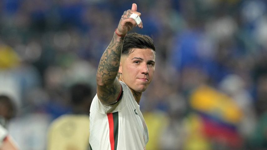 Enzo Fernández é uma das apostas do Chelsea para jogo com o Fluminense. (Foto: Juan Mabromata/AFP)