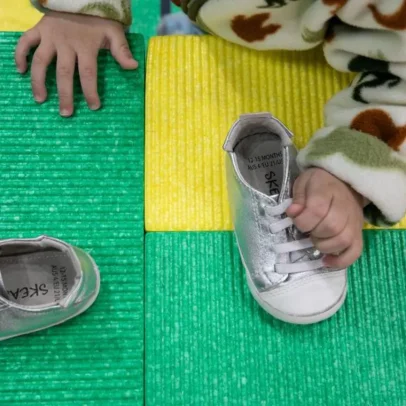 Clínicas de fertilização crescem no país com a menor taxa de natalidade do mundo