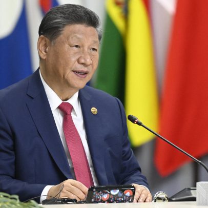 Xi Jinping busca combater a deflação na China e enfrenta resistência das elites locais