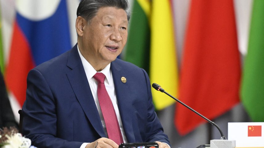 Com nova matriz, Xi pode criar embates com elites locais do Partido Comunista (Foto: Alexander NEMENOV /AFP)