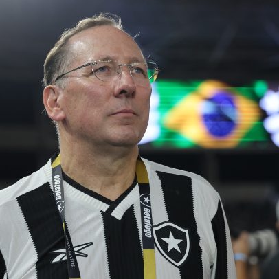 Botafogo ameaça deixar o clube se Textor for afastado da presidência