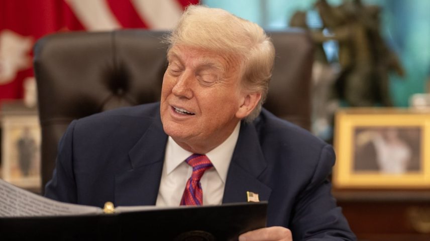 Presidente americano Donald Trump aplicou tarifa de 50% ao Brasil e tem se recusado a negociar (Foto: Daniel Torok/White House)