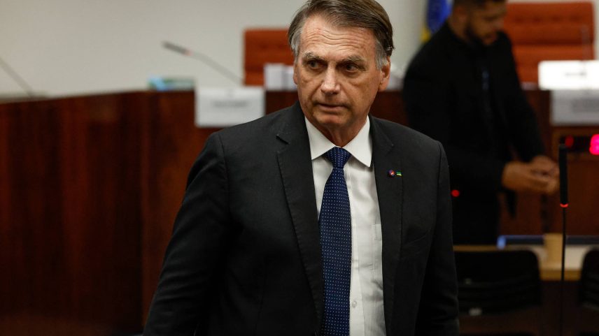 O ex-presidente Jair Bolsonaro durante sessão de depoimento no STF da ação penal da qual é réu (Foto: Pedro Ladeira - 10.jun.2025/Folhapress)