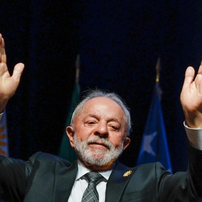 Lula critica pobres que votam em candidatos ricos e defende inclusão social