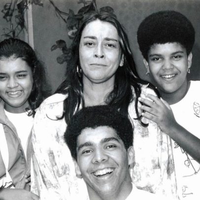 Sandra Gadelha se destaca como mãe de Preta Gil e figura influente na mídia