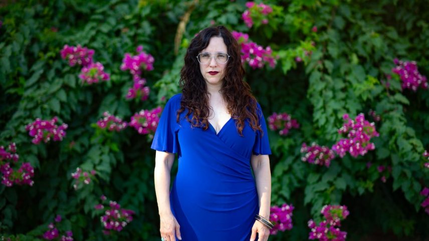 Jessica Stern, ex-embaixadora especial para os direitos da comunidade LGTBIQ+ com o Governo de Joe Biden, este terça-feira, em Sevilla. (Foto: PACO PUENTES)