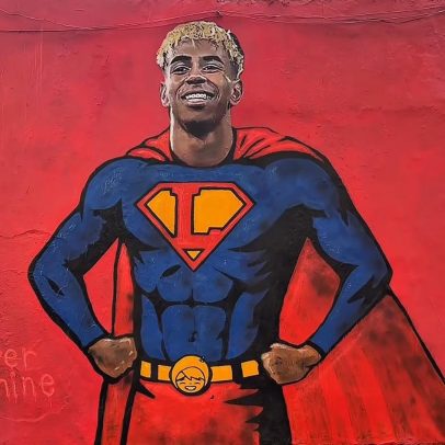 Lamine Yamal ganha grafite em Barcelona que o transforma em super-herói