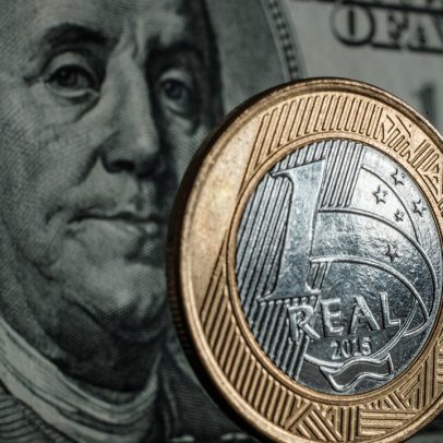 Dólar acumula queda de 12% em 2023 e aponta para novas desvalorizações