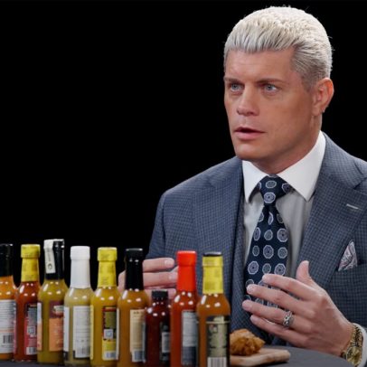 Cody Rhodes revela que Travis Scott causou ruptura de tímpano em incidente