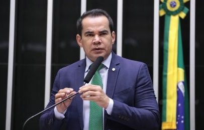 Câmara aprova criação de novos cargos e funções comissionadas no STF