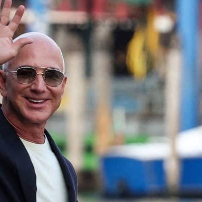 Jeff Bezos nomeia ex-chefe da Alexa para liderar fundo de US$ 10 bilhões para a Terra
