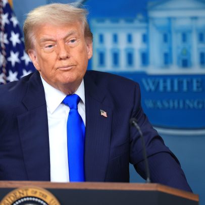 Trump desafia apoiadores a se opor a ele em momento decisivo