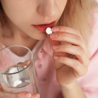 Geração Z aumenta consumo de medicamentos em 6,6% e revela novas preocupações