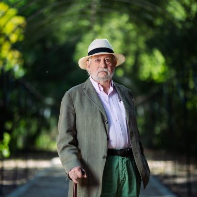 Morre o escritor e crítico literário José María Guelbenzu aos 81 anos