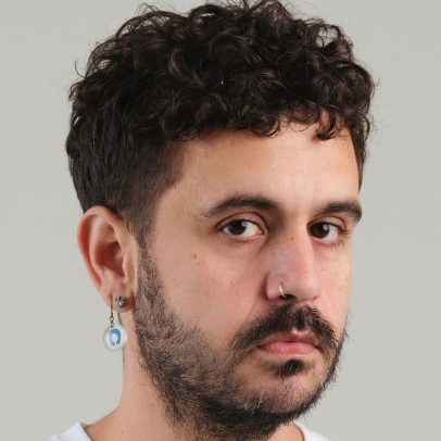 Francisco Terra apresenta desfile histórico em Paris com estilo brasileiro