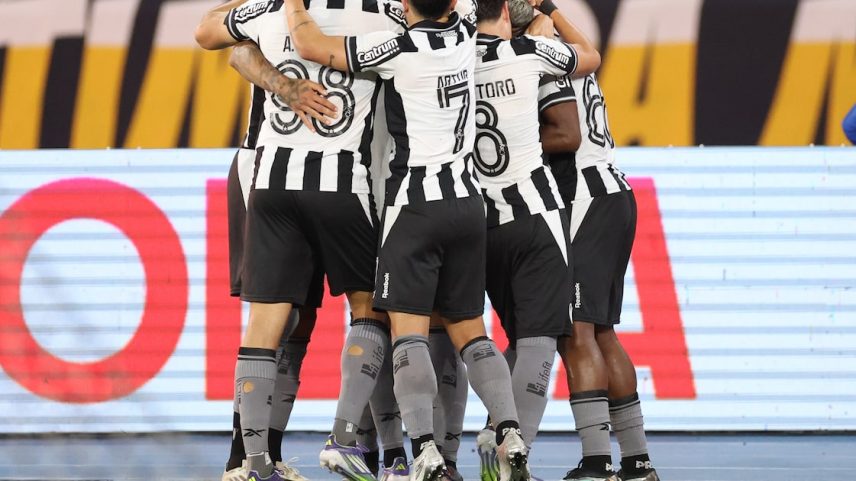 Montoro e Barboza marcaram os gols da vitória do Botafogo. (Foto: Vitor Silva/Botafogo)