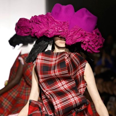 Comme des Garçons inaugura loja no Brasil e reafirma sua relevância no mercado de luxo